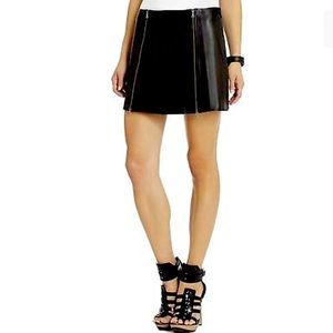 BCBGMAXAZRIA leather mini skirt, size XS